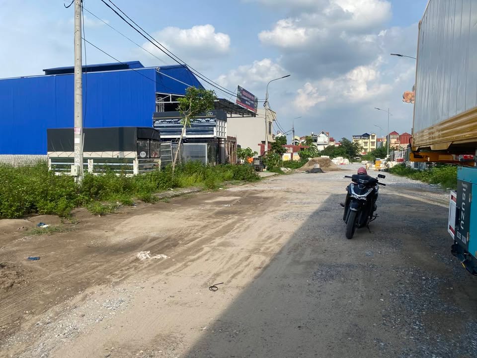 Đất nền Hào Xuyên, Tân Lập, Yên Mỹ 108m² giá 6.x tỷ - Đường rộng, tiện ích đầy đủ!