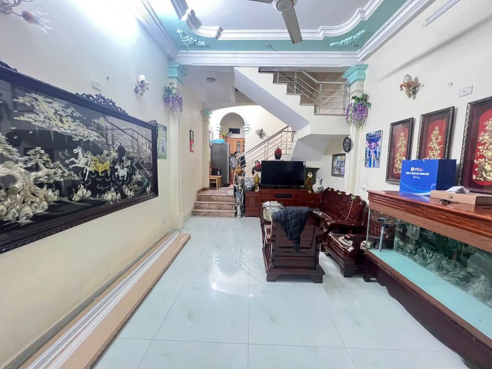 Nhà Phú Sơn, Thanh Hóa 40m² giá 3 tỷ - Nhà mới đẹp, vào ở ngay!