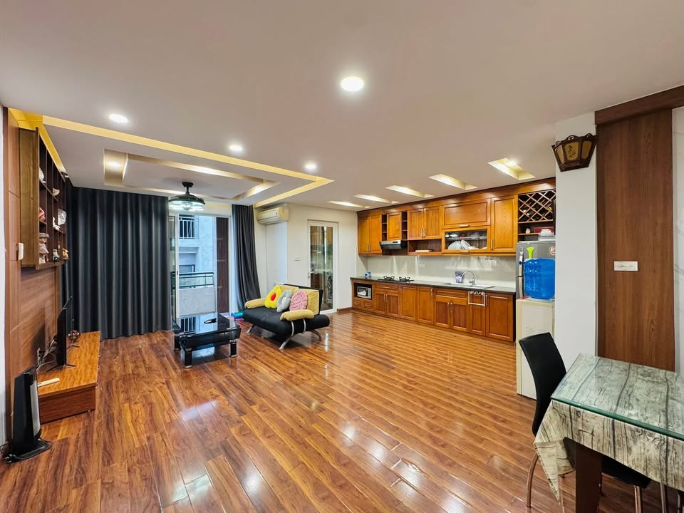 Căn hộ cho thuê 445 Lạc Long Quân 120m² - Ô tô đỗ cửa, Full nội thất!