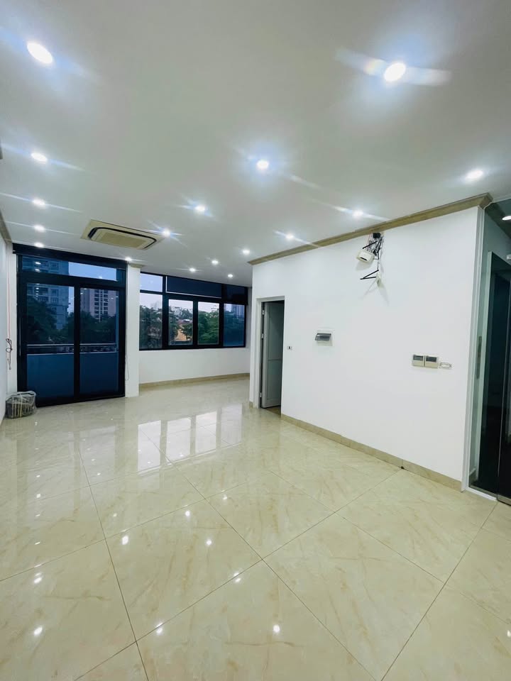 Văn phòng cho thuê tại Hdmon, Hàm Nghi, Mỹ Đình 80m² giá chỉ 13 triệu - Tiện nghi đầy đủ!