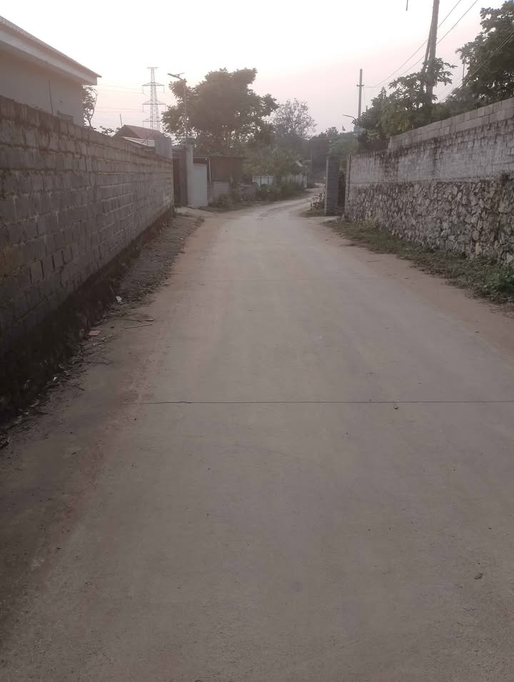 Đất thổ cư Kỳ Sơn, Hòa Bình 300m² chỉ 1 tỷ - Đường ô tô tránh nhau!