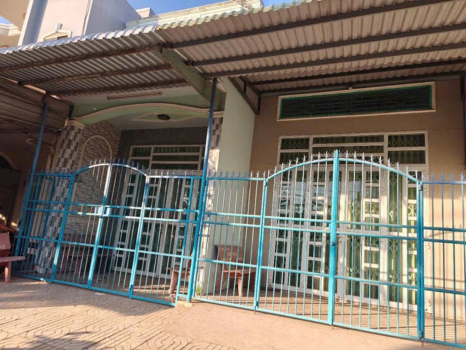 Nhà mặt tiền đường 30/4, TP Sóc Trăng 160m² giá 5 triệu - Cho thuê liền kề ngay!