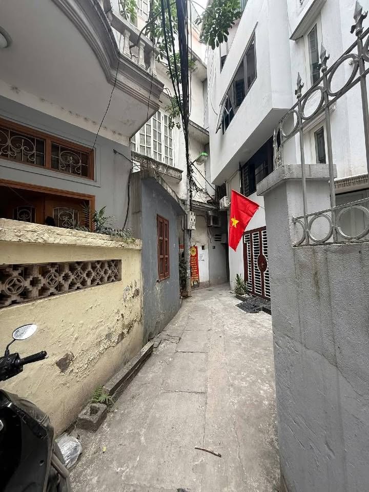 Đất nền Nguyễn Trãi, Thanh Xuân 30m² giá 7.85 tỷ - Cơ hội đầu tư hiếm có!