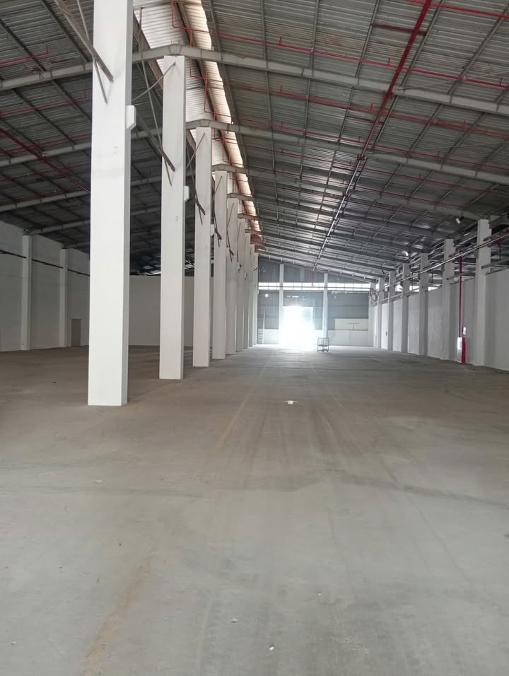 Kho xưởng cho thuê tại xã Quang Minh, Hà Nội 10.000m² - Vị trí đắc địa, giá hợp lý!