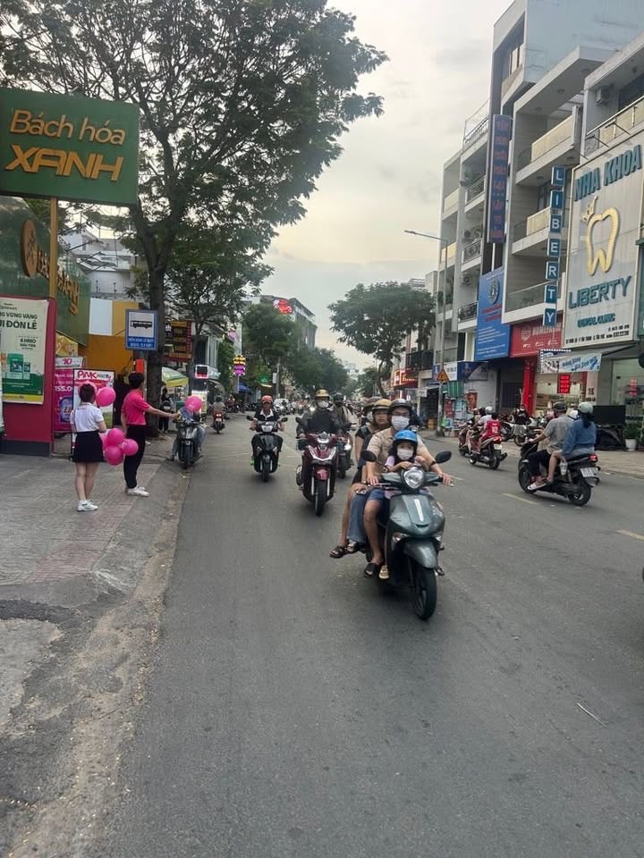 Nhà phố Tân Phú 93m² giá 21 tỷ - Vị trí đắc địa, đầu tư sinh lời!