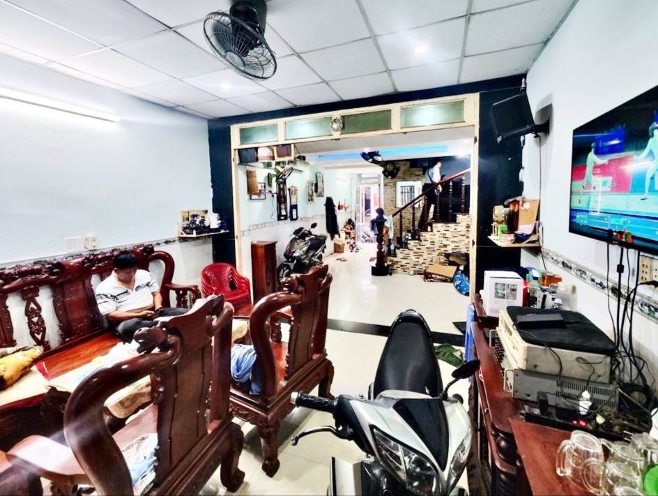 Nhà 4 tầng mặt tiền Ao Đôi, Bình Tân 49m² giá 5,x tỷ - Đầu tư sinh lời tuyệt vời!