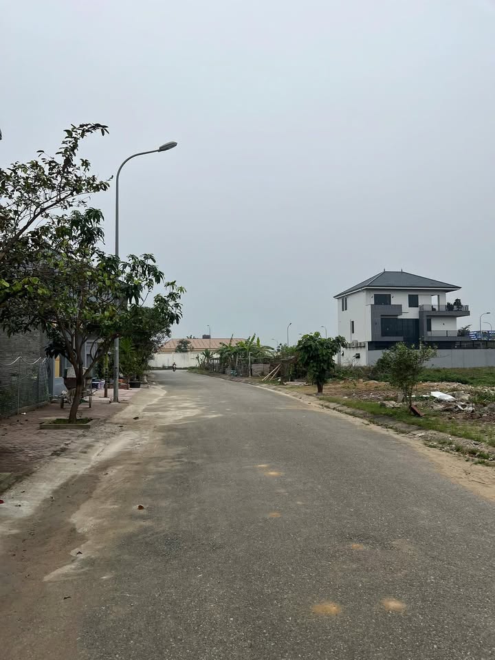 Townhouse Hưng Lộc Vinh 75m² giá 3 tỷ - Đường 24m, hướng Đông Bắc thoáng mát!