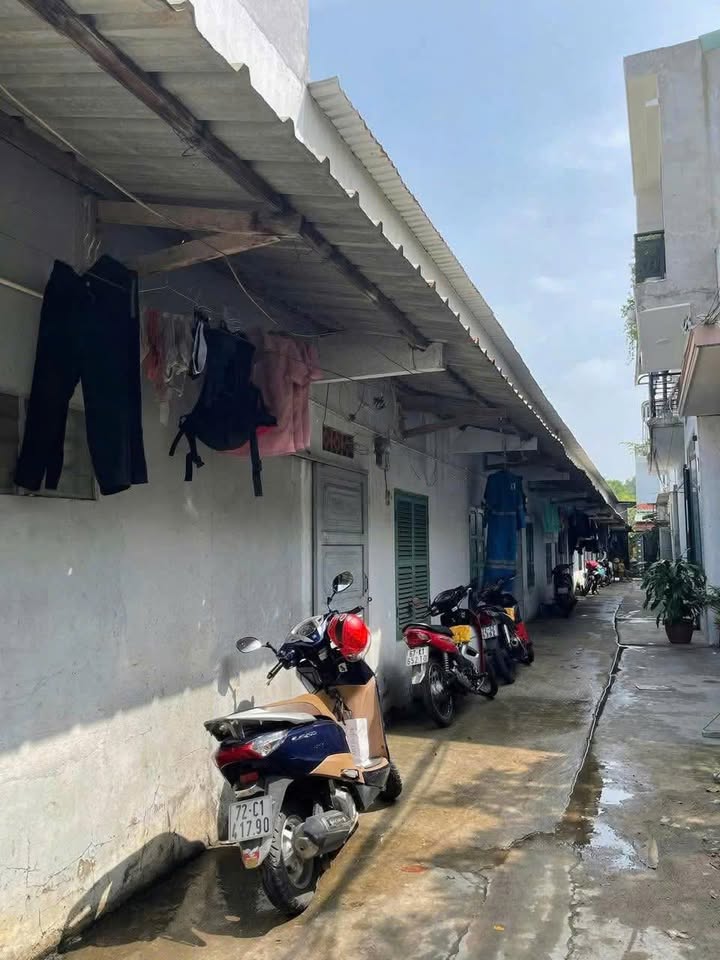 Nhà cấp 4 và dãy phòng trọ Đường 30/4, Vũng Tàu - Chỉ 5.9 tỷ, cơ hội sinh lời cao!