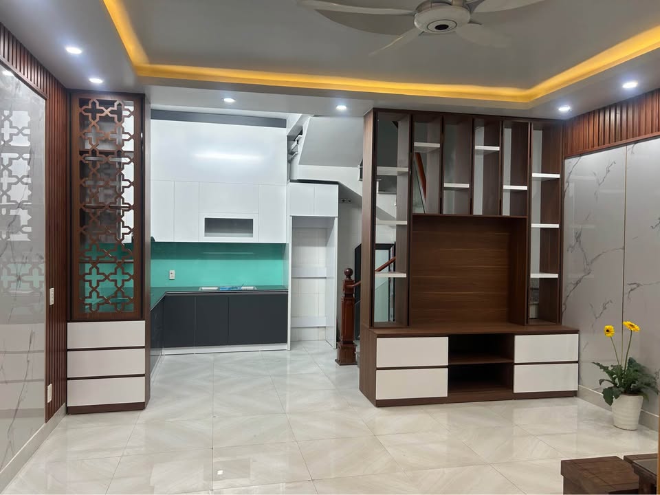 Nhà 3 tầng đường Văn Cao, Hải Phòng 40m² giá 3.18 tỷ - Chính chủ bán gấp!