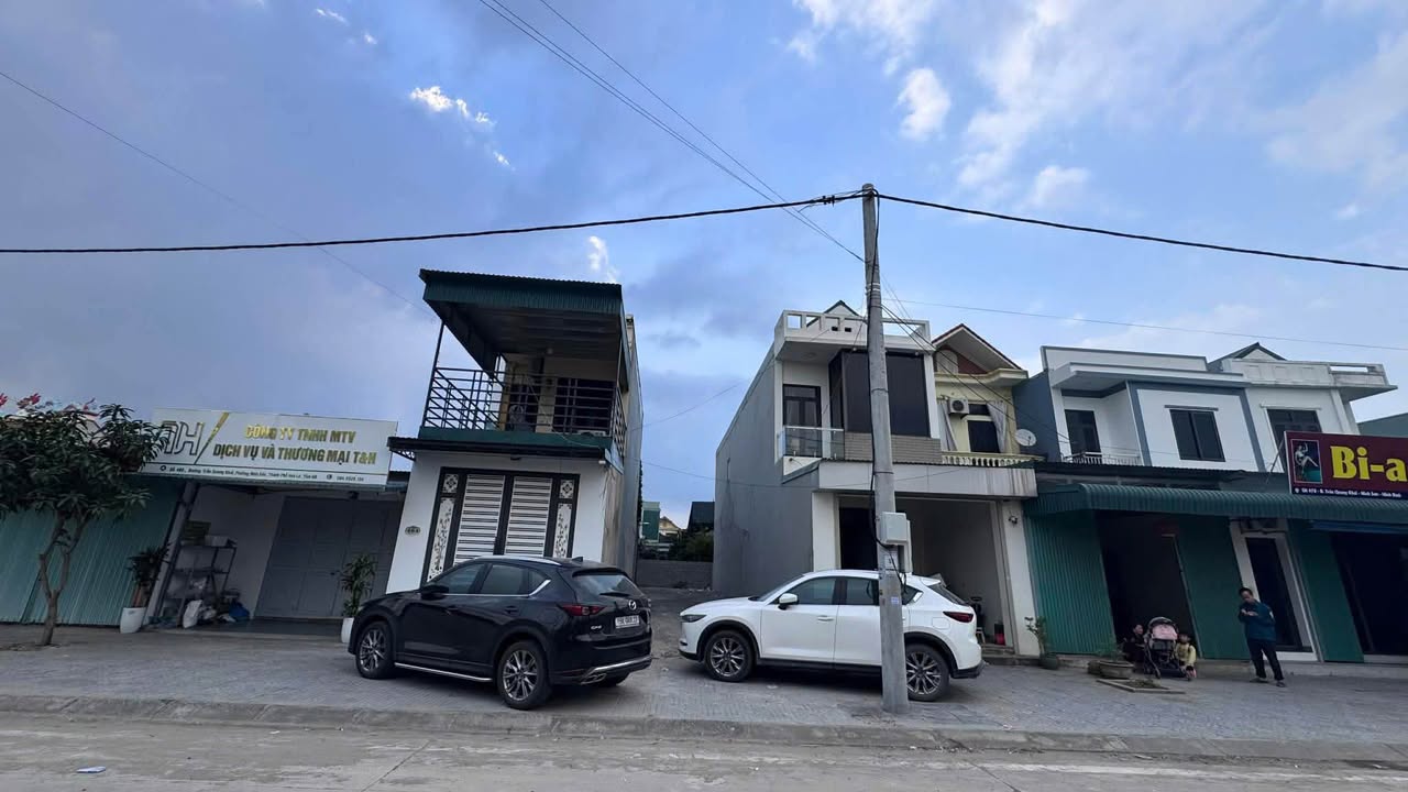 Lô mặt tiền kinh doanh Trần Quang Khải 90.9m² giá 5.5 tỷ - Thích hợp mở nhà hàng!