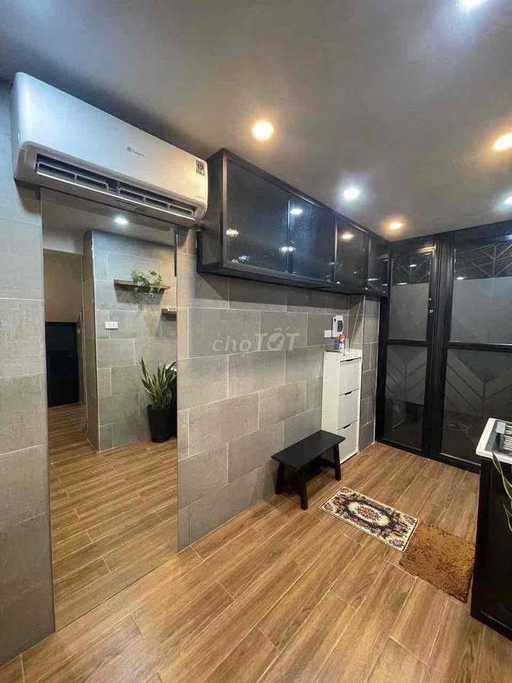 Nhà cho thuê tại Ngõ 35 Châu Long, Ba Đình 30m² - Nhà mới, đầy đủ tiện nghi!