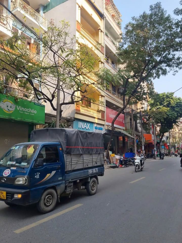 Bán nhà mặt phố Hoàng Văn Thái - Thanh Xuân 65m² giá thỏa thuận - Kinh doanh sầm uất!