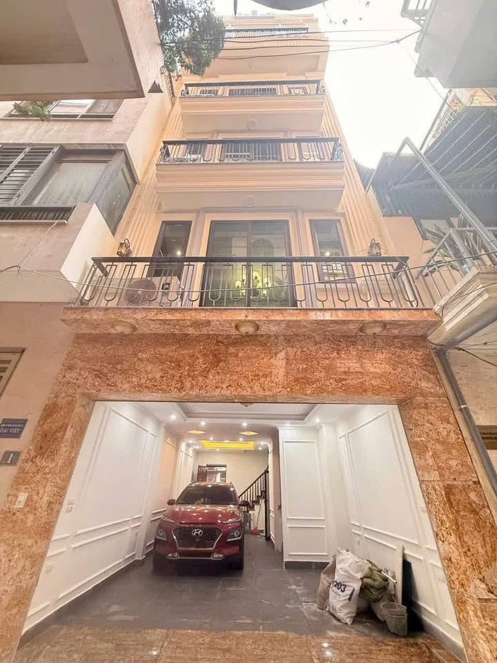 Nhà mặt phố Dương Quảng Hàm, Cầu Giấy 47m² giá 22.8 tỷ - Kinh doanh đỉnh cao!