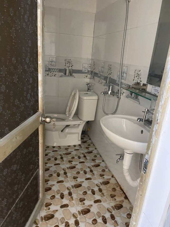 Nhà dân 2 tầng Phù Nghĩa 70m² giá 2.99 tỷ - Ô tô đỗ cửa, gần trường học!