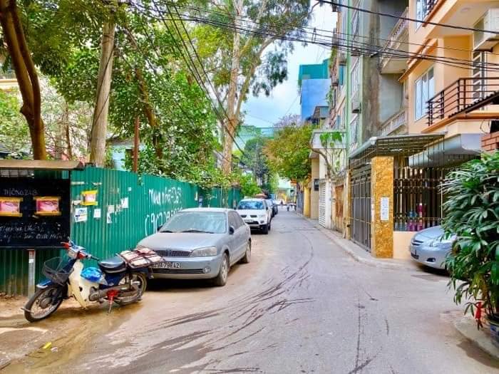 Nhà phố Trần Quốc Hoàn, Cầu Giấy 54m² giá 19.3 tỷ - Kinh doanh sầm uất!