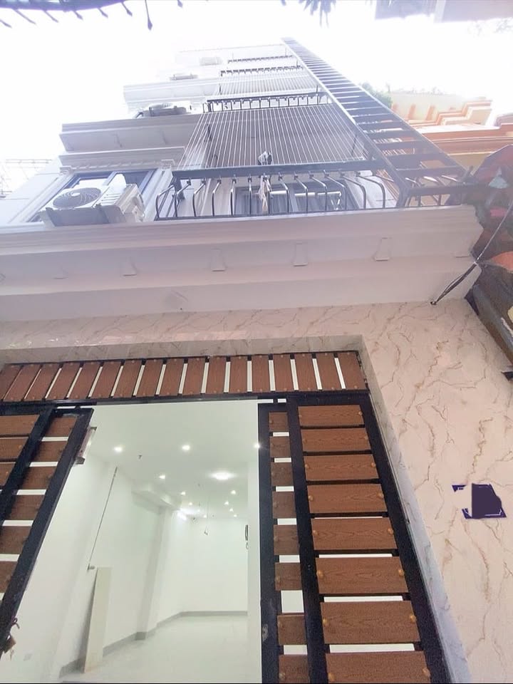 Căn hộ cao cấp Hoàng Hoa Thám, Ba Đình 60m² giá 12.5 tỷ - Đầu tư sinh lời ổn định!