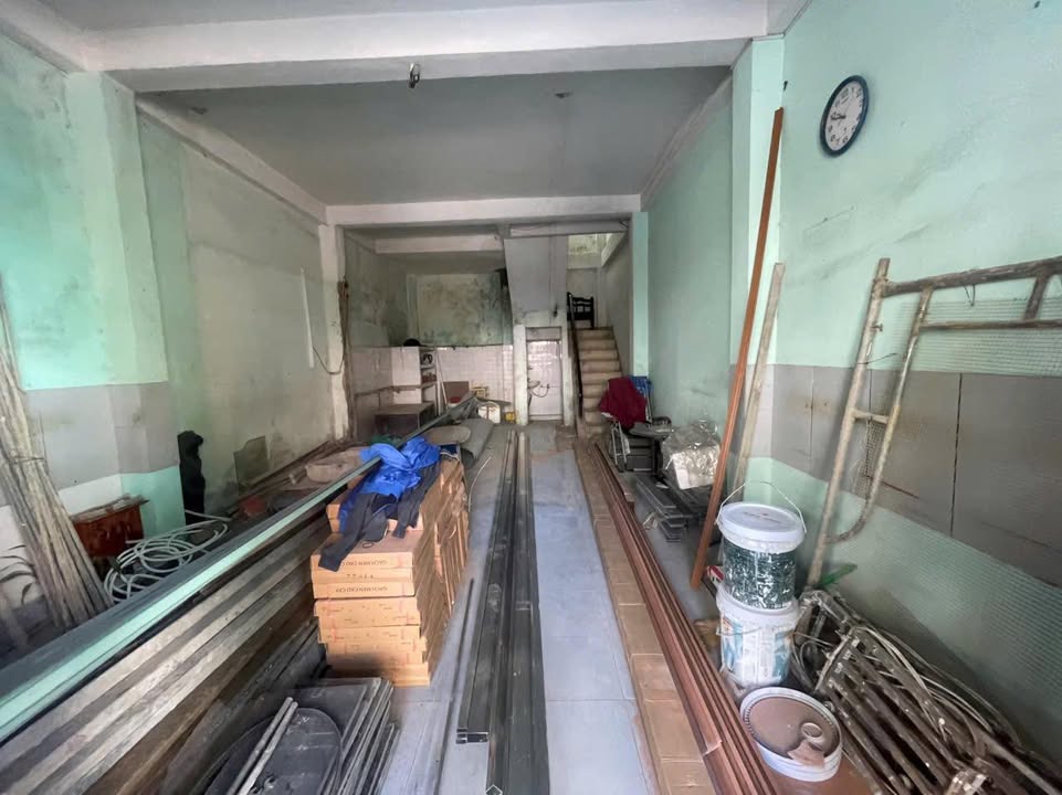 Nhà nguyên căn cho thuê mặt tiền Hải Phòng, Hải Châu 60m² giá 15 triệu - Phù hợp cho gia đình hoặc kinh doanh!