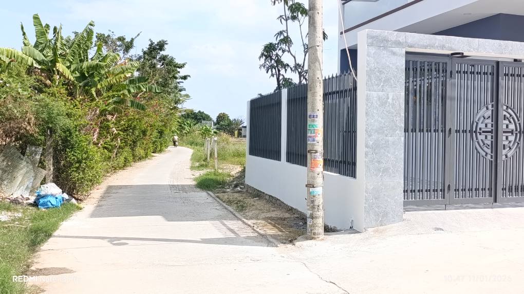 Nhà Diên Toàn, Diên Khánh 96.9m² giá 2.65 tỷ - Hoàn thiện, gần chợ và bến xe!