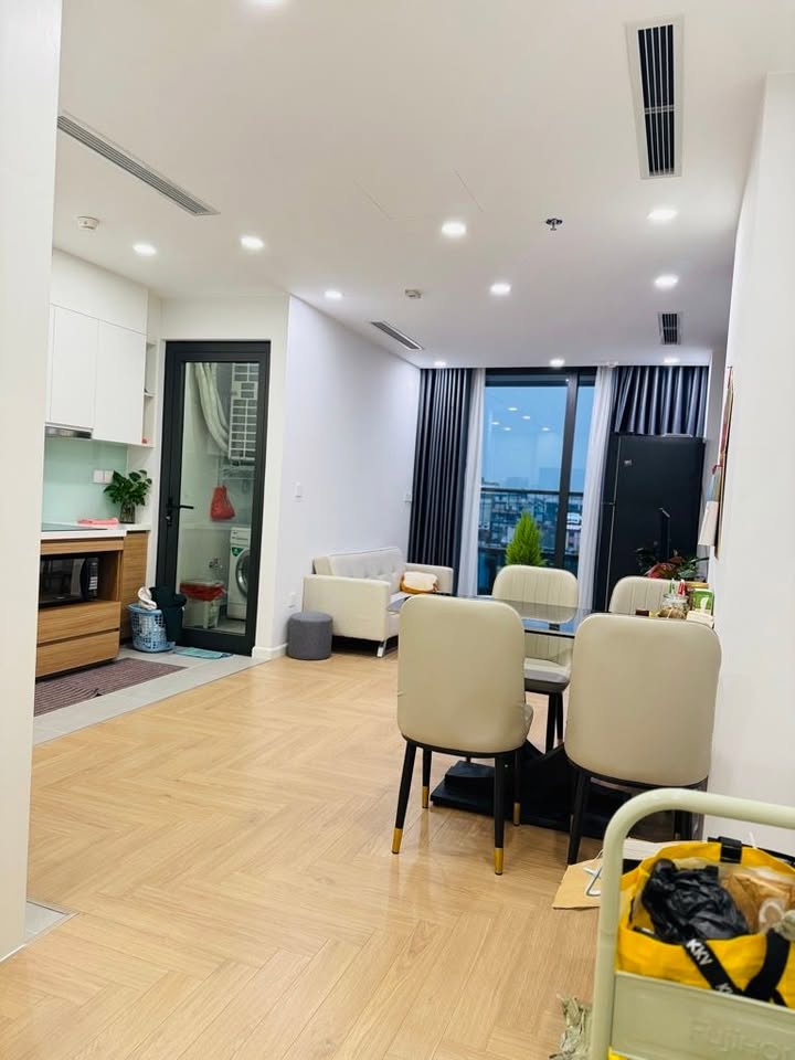 Căn hộ Ninety Complex Đường Láng 70m² giá 6.9 tỷ - Chính chủ cần bán gấp!