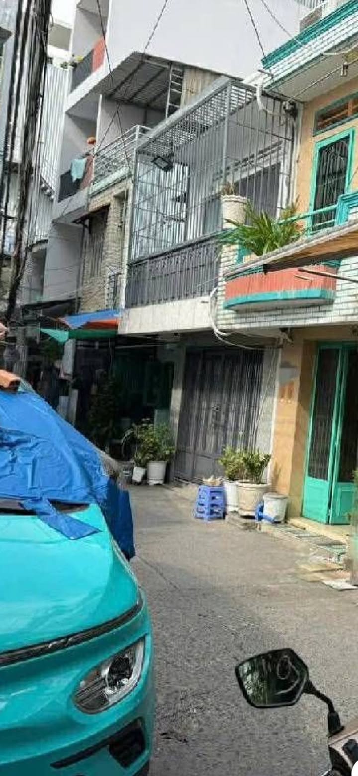 Nhà 3 tầng 35m² hẻm xe hơi ngay Âu Dương Lân - Giá chỉ 5.1 tỷ!