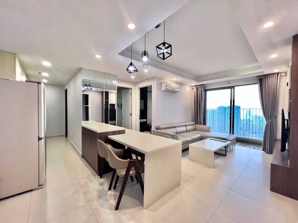Căn hộ 2PN Masteri Thảo Điền T5 74m² giá 8 tỷ - View đẹp, sẵn sàng vào ở!