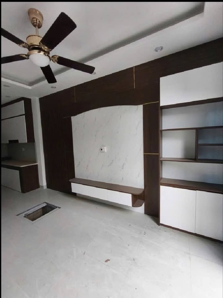 Nhà 5 tầng An Khánh 36m² giá 6.5 tỷ - Ô tô đỗ cửa, đầy đủ nội thất!