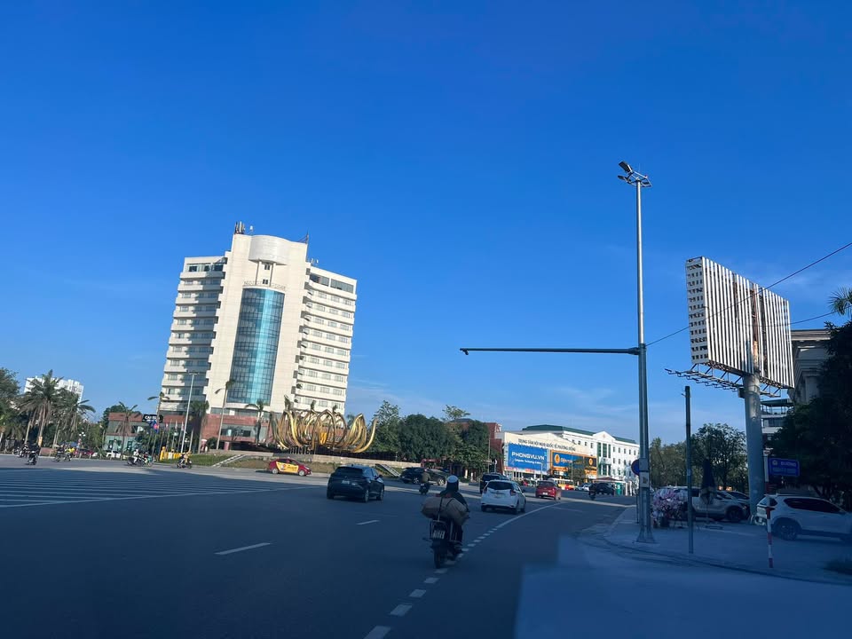 Nhà phố Trần Quang Diệu, TP. Vinh 99m² giá 5.25 tỷ - Đầu tư sinh lời ngay!