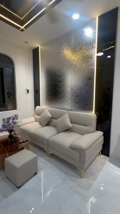 Nhà hẻm xe hơi đường Thích Quảng Đức, Quận Phú Nhuận, 38m² giá 7.9 tỷ - Sẵn sàng vào ở ngay!