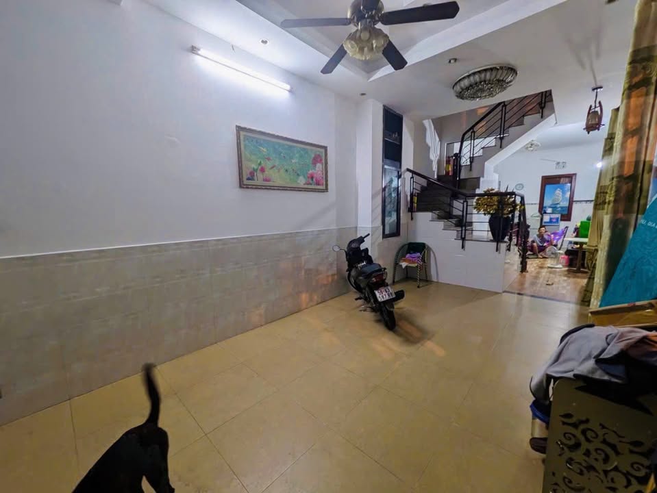 Cho thuê nhà CHDV 4 tầng Đặng Thùy Trâm, Quận Bình Thạnh - 30 triệu/tháng - Lô góc 10m gần ĐH Văn Lang