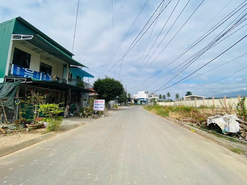 Bán đất xã Diên Khánh 170m² giá 3 tỷ - Mặt tiền đường nhựa, kinh doanh thuận lợi!