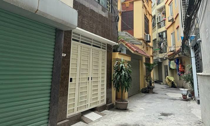 Nhà phố Hồ Tùng Mậu, Cầu Giấy 36m² giá thỏa thuận - Vị trí trung tâm, ô tô vào tận nơi!