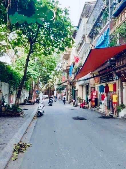 Nhà phố Nghĩa Tân, Cầu Giấy, 58m² giá 15 tỷ - Ô tô vào nhà, kinh doanh thuận lợi!
