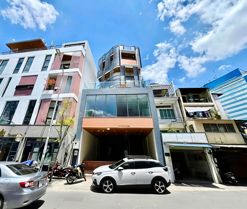 Cho thuê Tòa Nhà Mới Xây Mặt Tiền Trần Đình Xu, Quận 1 - Kinh doanh đa ngành nghề lý tưởng!