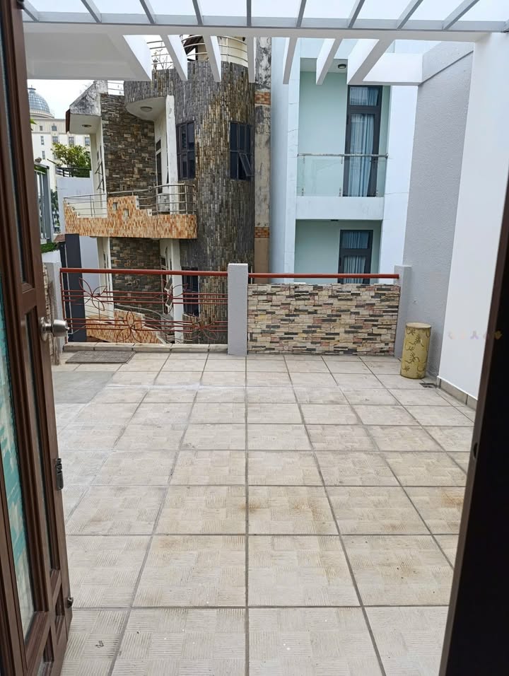 Nhà cho thuê Phan Đăng Lưu, Phú Nhuận 72m² giá chỉ 20 triệu - Không gian sống lý tưởng!