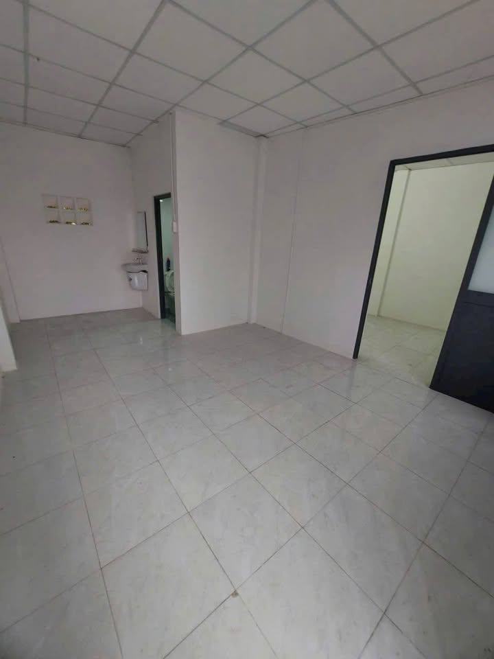 Nhà cho thuê hẻm xe 3 gác xã Tân Xuân, Hóc Môn 36m² giá 3.5 triệu - Dọn vào ở ngay!