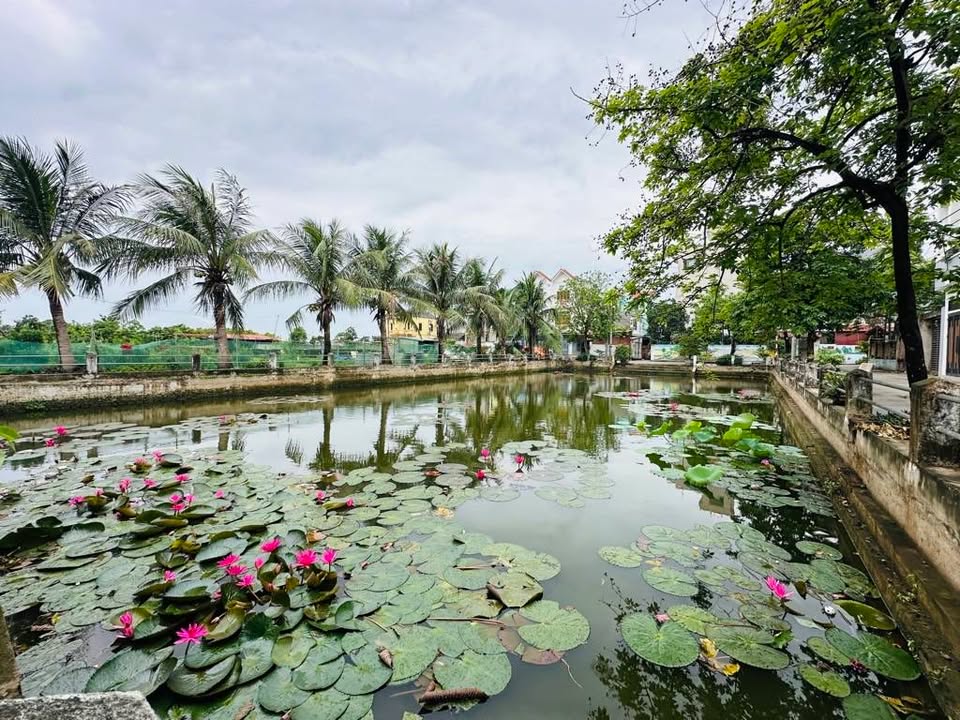 Đất nền Đặng Xá Gia Lâm 106m² giá 6.7 tỷ - Sổ đỏ chính chủ, vị trí đẹp!