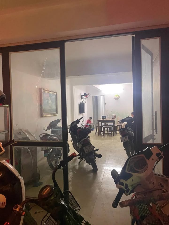 Nhà cấp 4 Mộ Lao Hà Đông 68m² giá chỉ 3.x tỷ - Kinh doanh sầm uất!