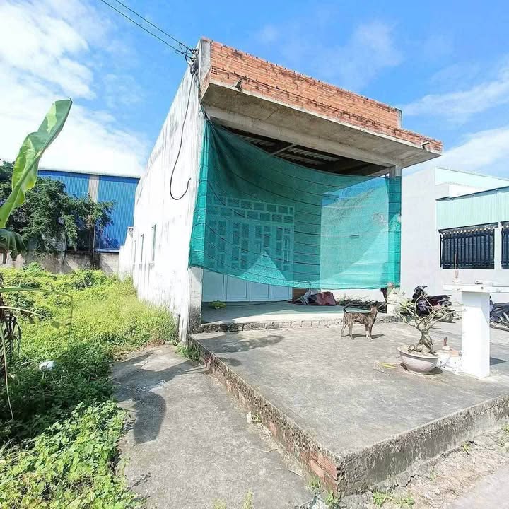 Nhà cấp 4 phường Tân An, Tây Ninh 328m² giá 1.3 tỷ - Chính chủ bán gấp!