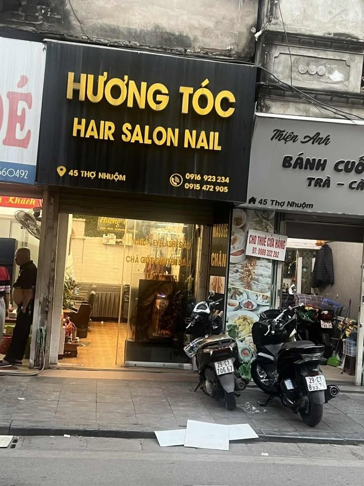 Cửa hàng mặt phố Thợ Nhuộm, Hoàn Kiếm 15m² giá 10 triệu - Địa điểm kinh doanh lý tưởng!