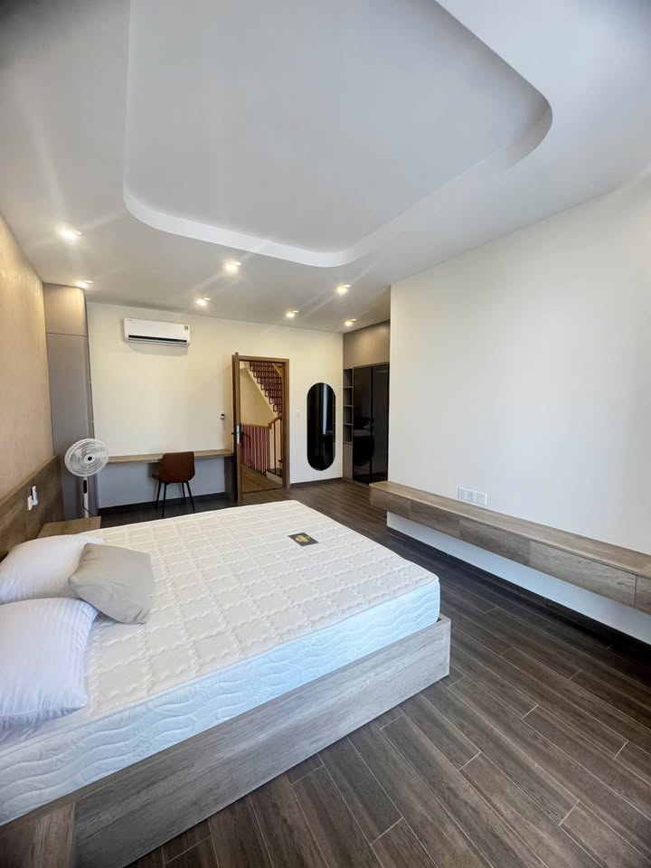 Nhà nguyên căn Mỹ Gia The Capella 270m² giá 30 triệu - Không gian yên tĩnh, an ninh tốt!