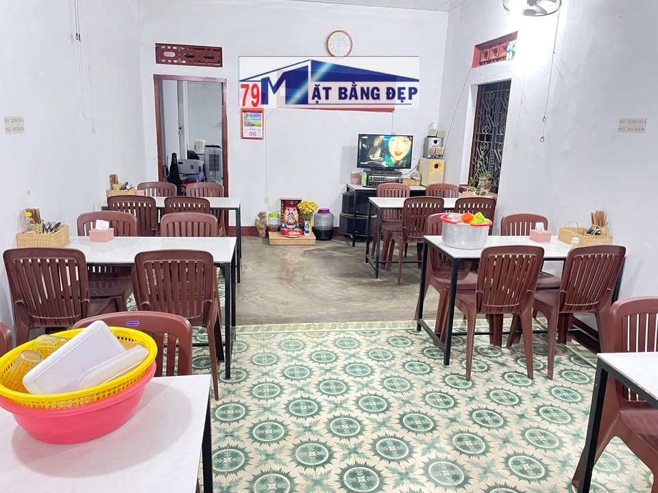 Nhà hàng FrontHouse cho thuê tại Ba Làng, Nha Trang 124m² - Kinh doanh ngay với đầy đủ đồ đạc!