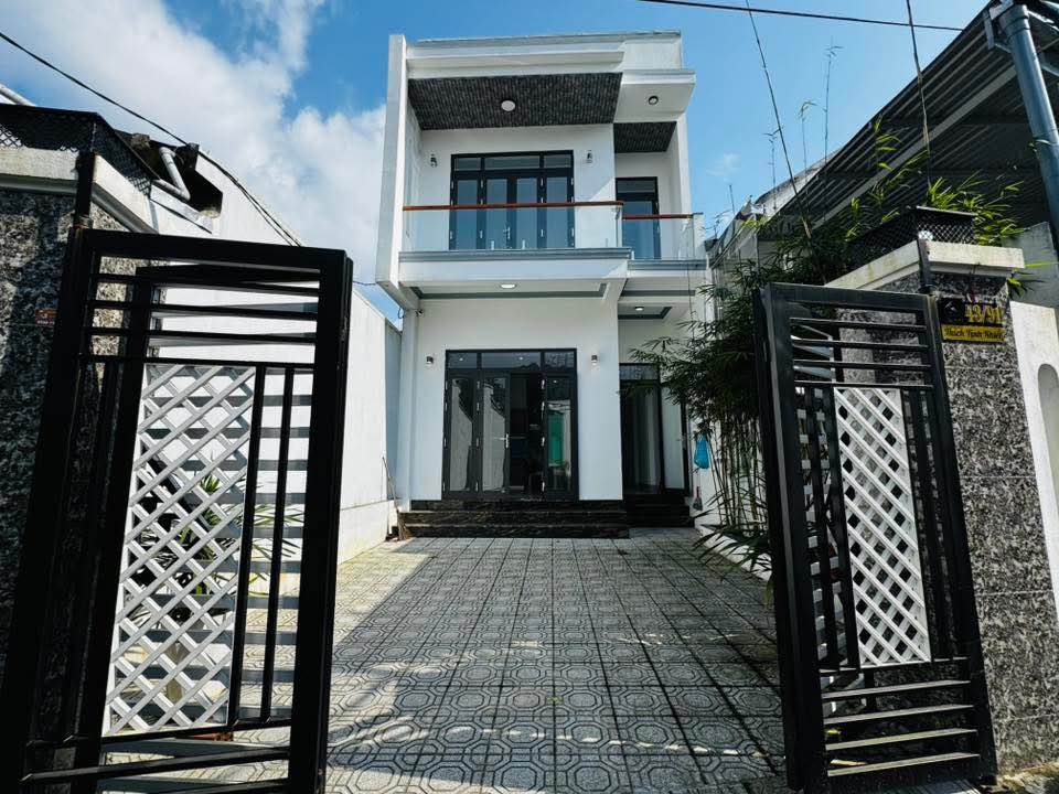 Nhà 2 tầng kiệt ô tô 130 Thích Tịnh Khiết, 110m² giá 3.4 tỷ - Dân trí cao, tiện nghi đầy đủ!