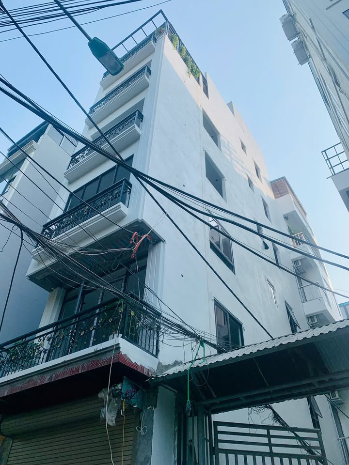 Bán nhà mặt ngõ Hồ Tùng Mậu 40m² giá thỏa thuận - Lô góc cực hiếm, thang máy