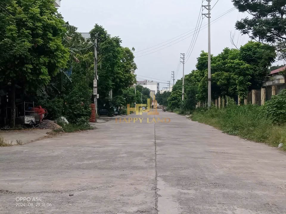 Bán đất Phường Ninh Phúc 102m² giá 5 tỷ - Đường 7m, hướng Đông