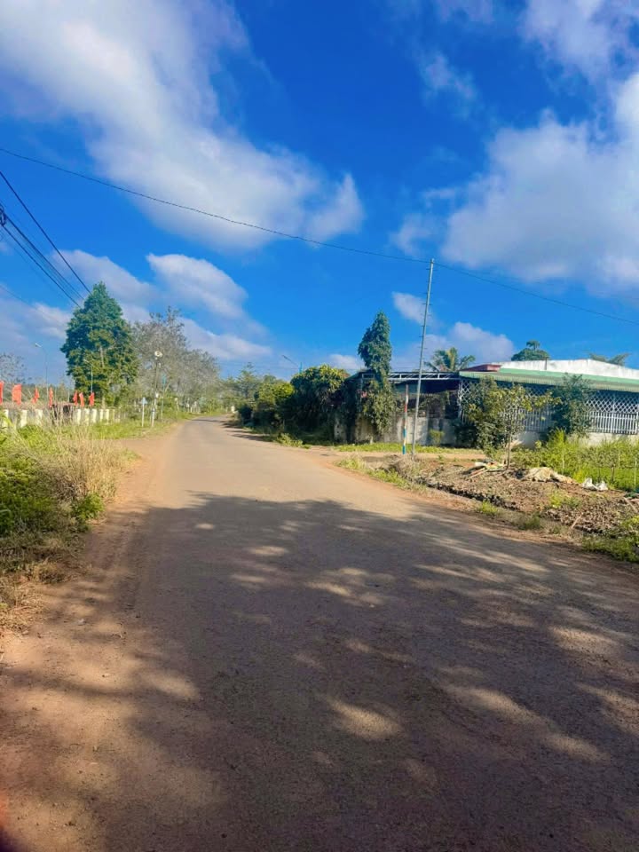 Đất nền mặt tiền đường Minh Khai, Ea Kar, Đắk Lắk 165m² giá 1.39 tỷ - Đầu tư sinh lời ngay!