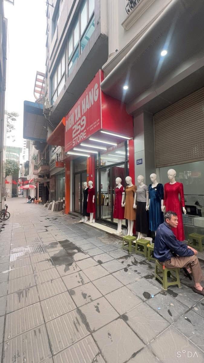 Mặt phố Hồ Tùng Mậu 67m² giá 28.6 tỷ - Tòa văn phòng kinh doanh siêu đỉnh!