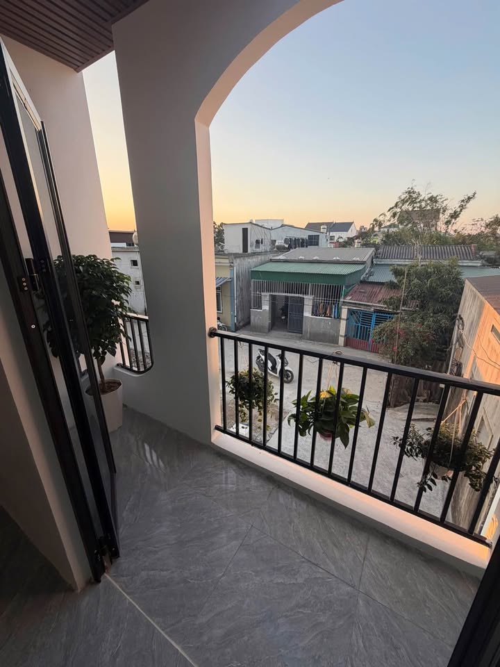 Nhà phố Phường Nghi Hương 107m² giá 3 tỷ – Sân đỗ ô tô thoải mái!