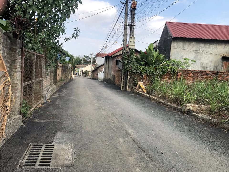 Đất thổ cư lô góc 110m² tại Hòa Thạch, Quốc Oai - Giá chỉ 3 tỷ!