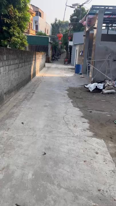 Nhà 2 tầng kiên cố tại Thị trấn Xuân Mai 137m² giá 2 tỷ - Cơ hội đầu tư hiếm có!