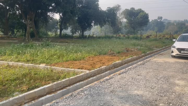 Đất nền Lương Sơn Hòa Bình 300m² giá 2 tỷ - Đường thông tứ phía!